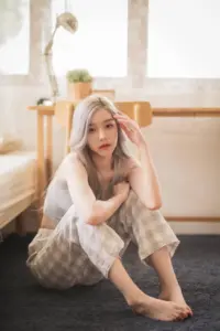 นีนี่ ชญาพัชร์ 23