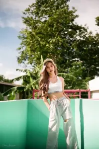 นีนี่ ชญาพัชร์ 26