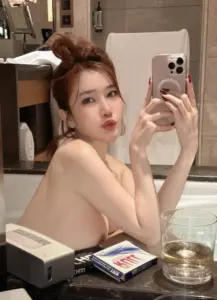 น้องมีนา เรวดี 27