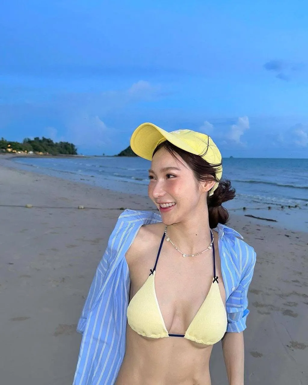 น้องเบอร์รี่หญิง เน็ตไอดอล